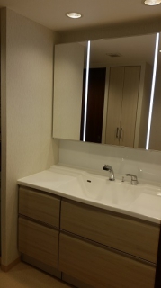 �摜(179x320)�E�g��摜(299x532)