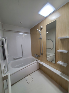 �摜(240x320)�E�g��摜(345x460)